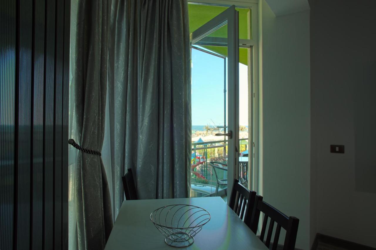 Isabelle Apartament Alezzi Beach Resort Mamaia Nord Năvodari Εξωτερικό φωτογραφία